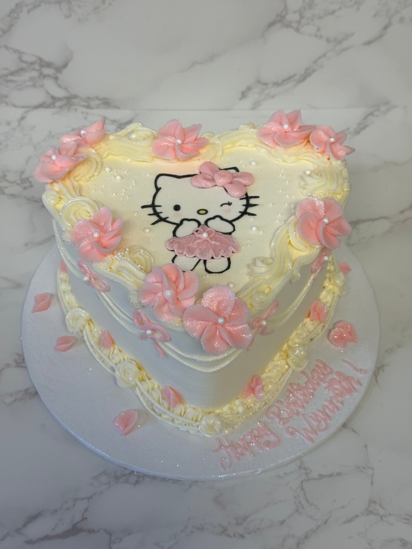 Hello Kitty Cake