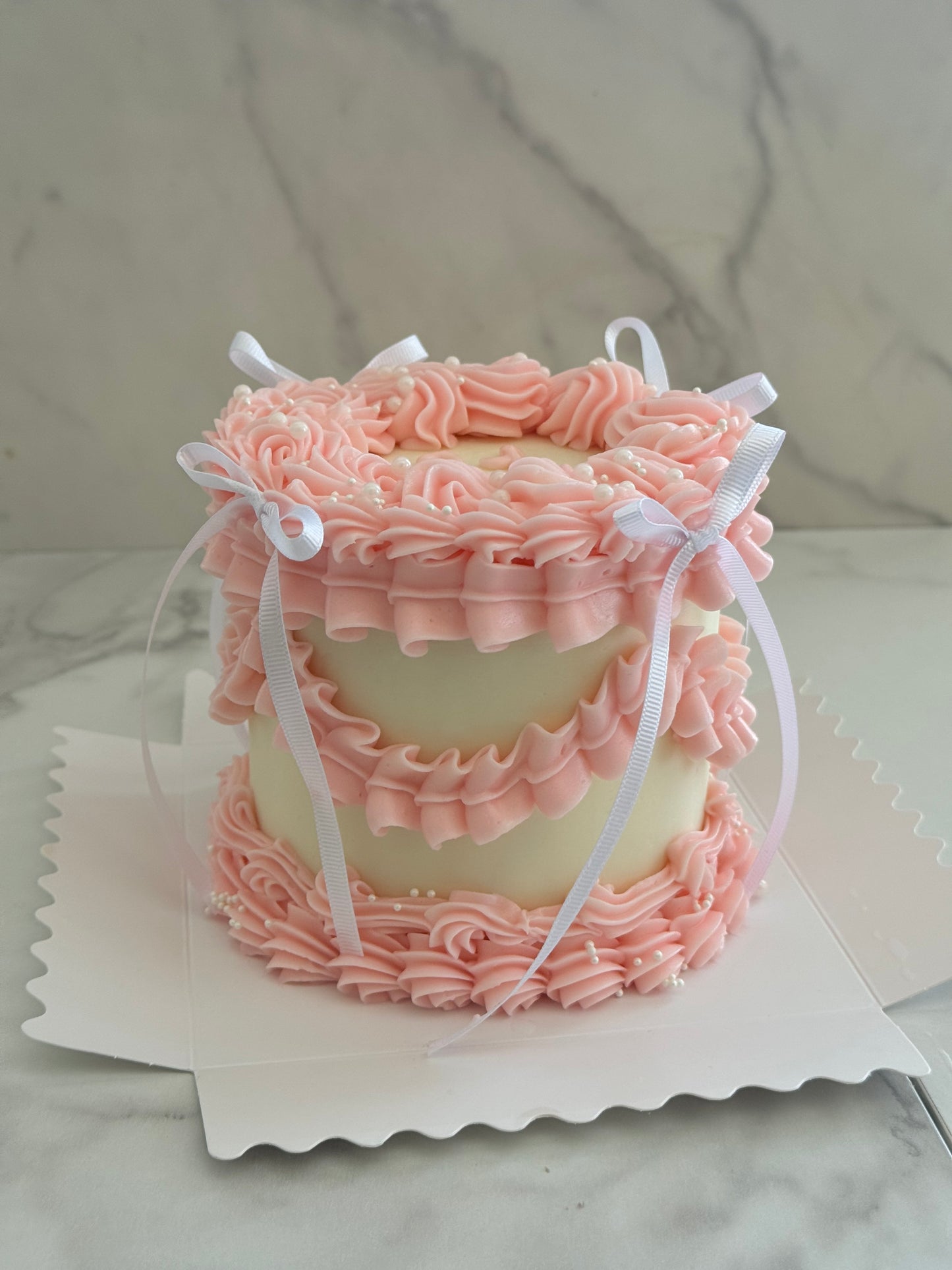 Vintage mini cake