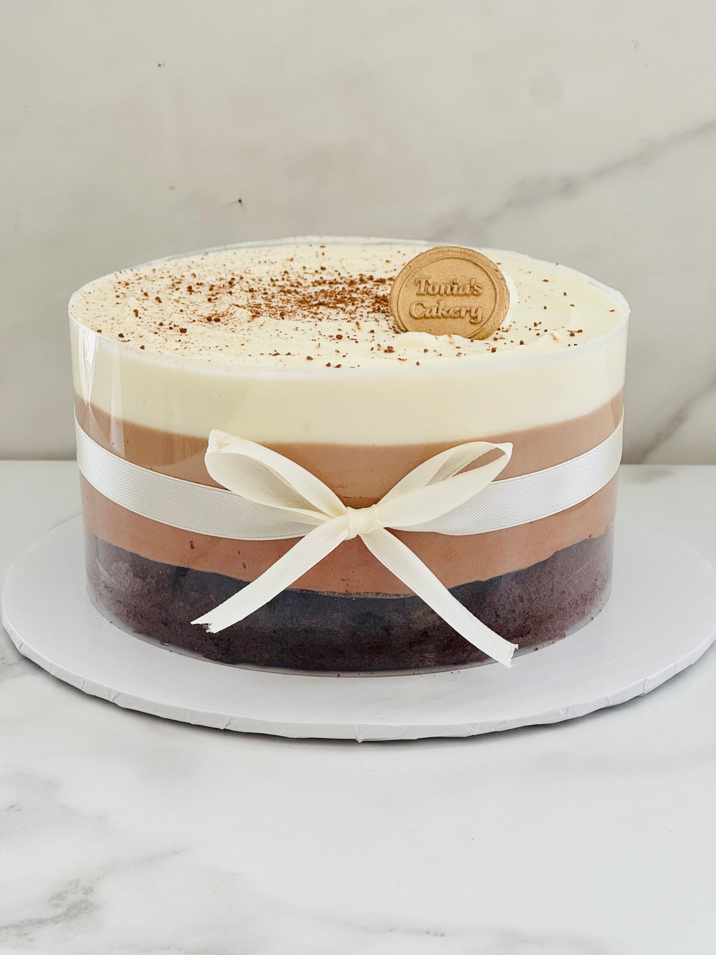 3 chocolate mousse cake