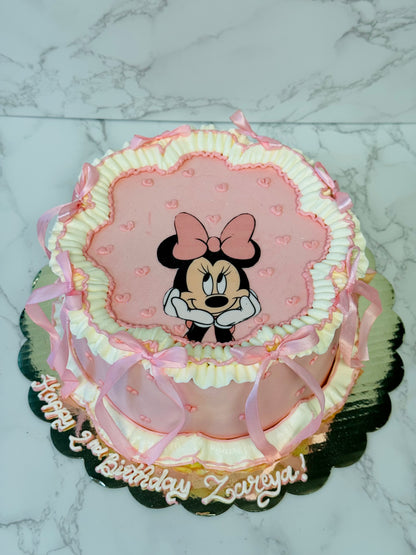 Minnie mousse cake